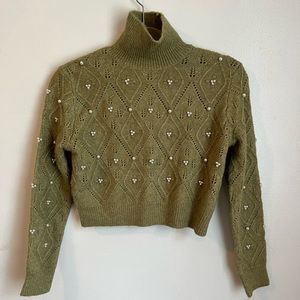 Zara medium knit sweater with pearls in green